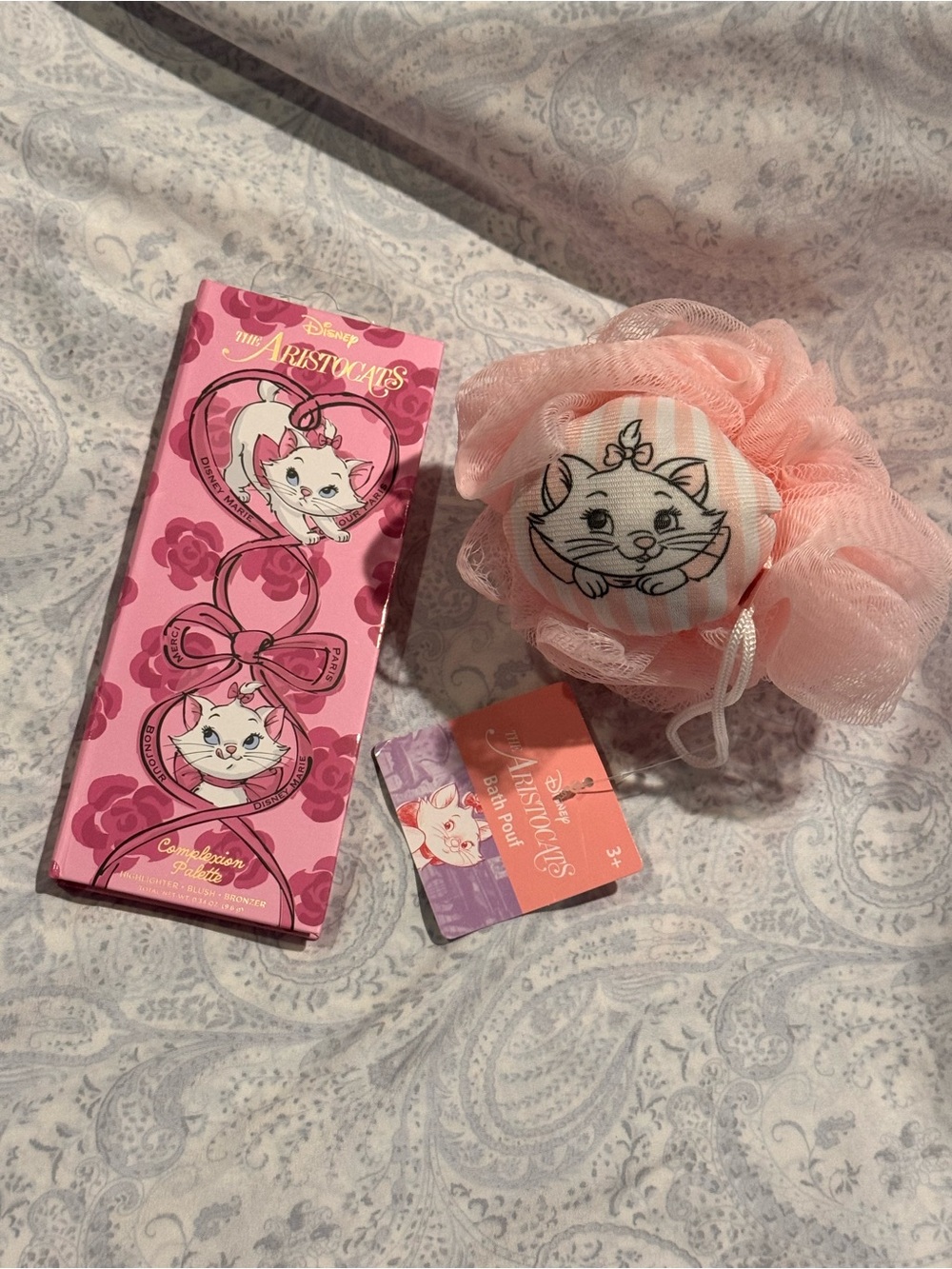 Disney The Aristocats Marie Complexion Palette, Bath Pouf with Marie Cushion